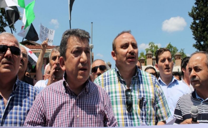 Cuma namazı çıkışı, Mursi’ye destek çıkıp, darbecilere tepki gösterdiler