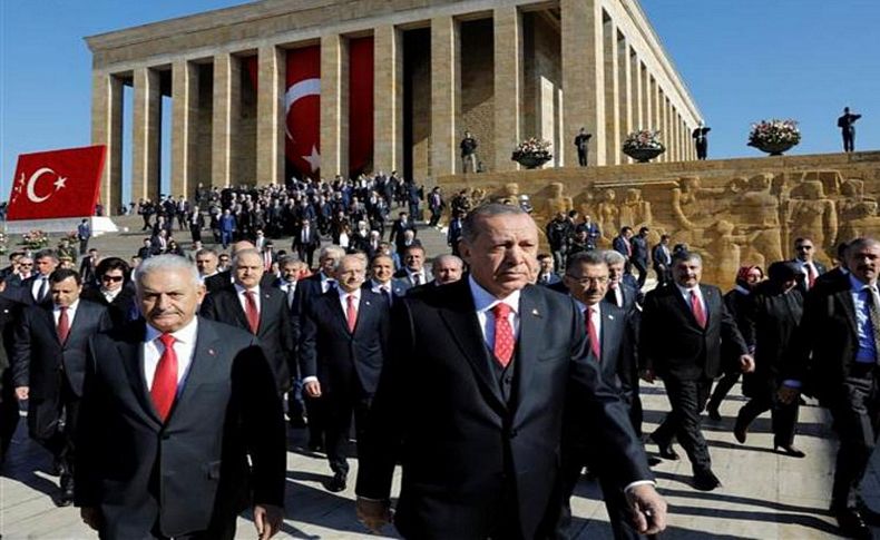 Cumhurbaşkanı Erdoğan Anıtkabir’de