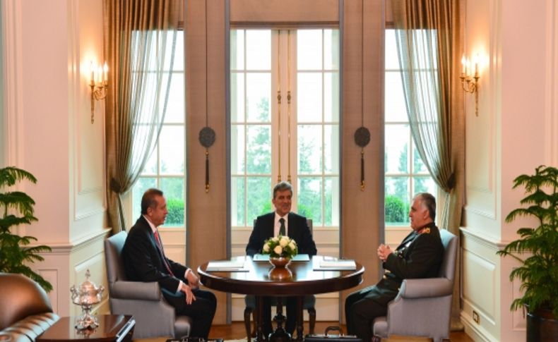 Cumhurbaşkanı Gül, Erdoğan ve Özel ile görüştü