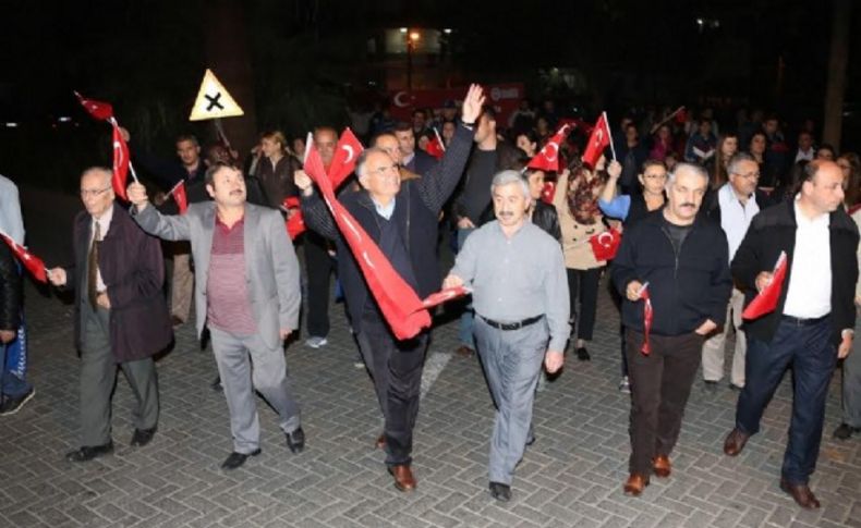 Cumhuriyet coşkusu Selçuk sokaklarını sardı