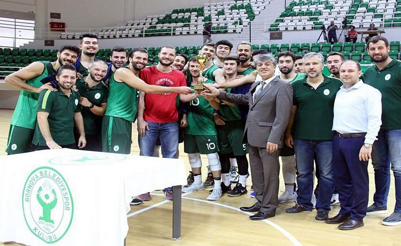 Cumhuriyet Turnuvası'nda  şampiyon Bornova Belediyespor