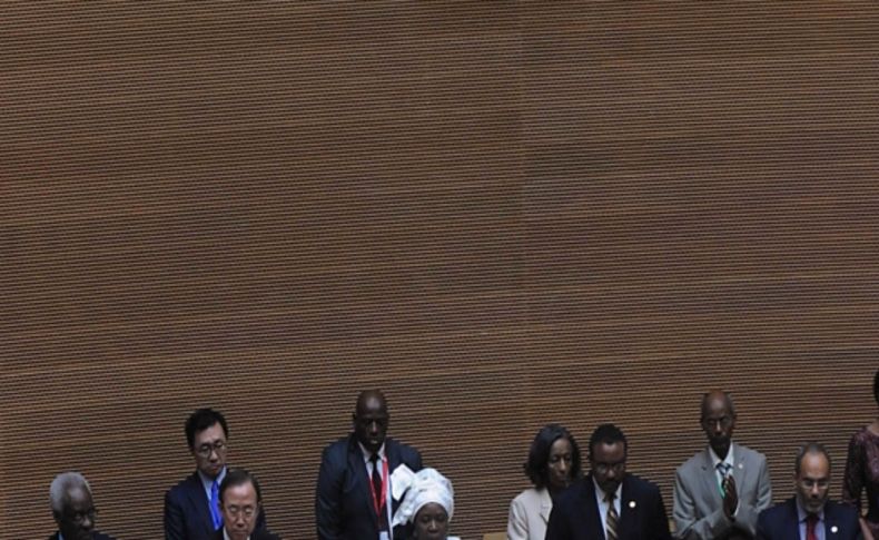 Darbeyi gören Afrika Birliği Mısır’ın üyeliğini askıya aldı