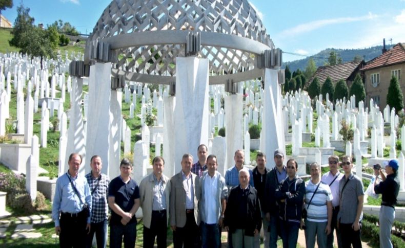 Demirci'den Bosna'ya geziyle sevgi köprüsü kuruldu