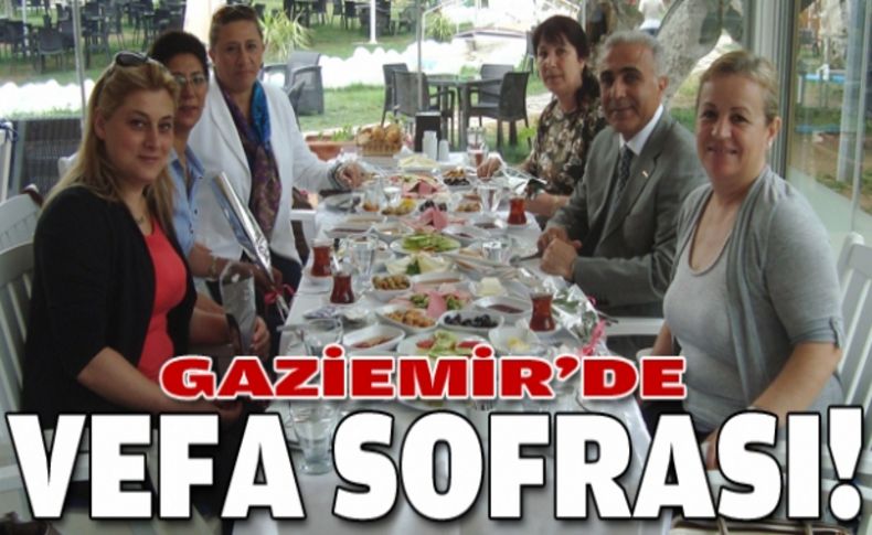 Demirsoy'dan vefa sofrası!