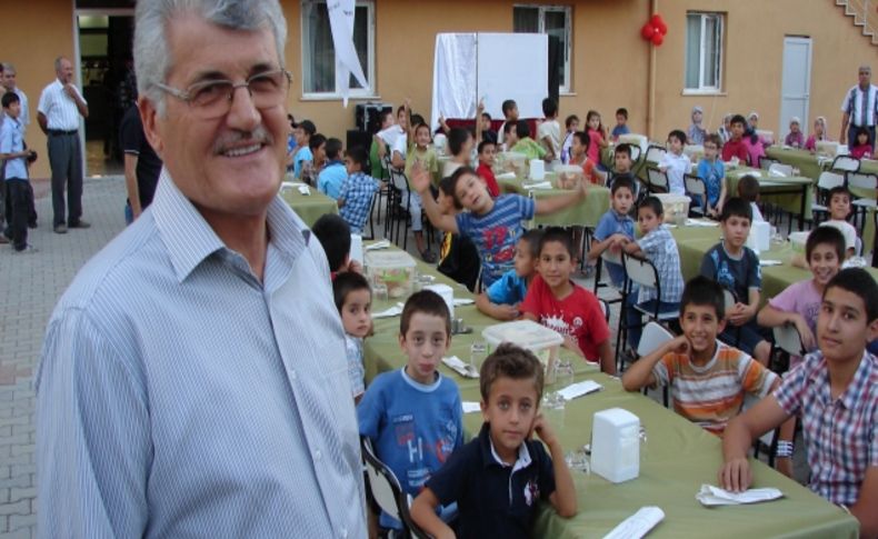 Denizli'de çocuklara özel iftar programı