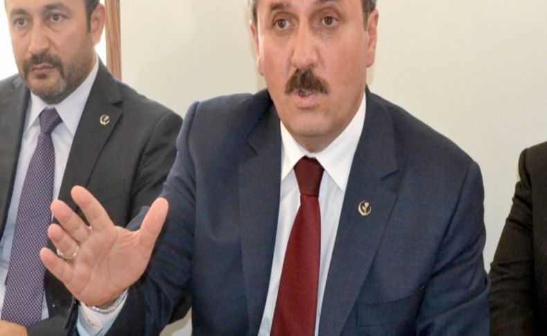 Destici: Trafik kurallarına verilen cezalardan daha hafif darbe cezaları olmaz
