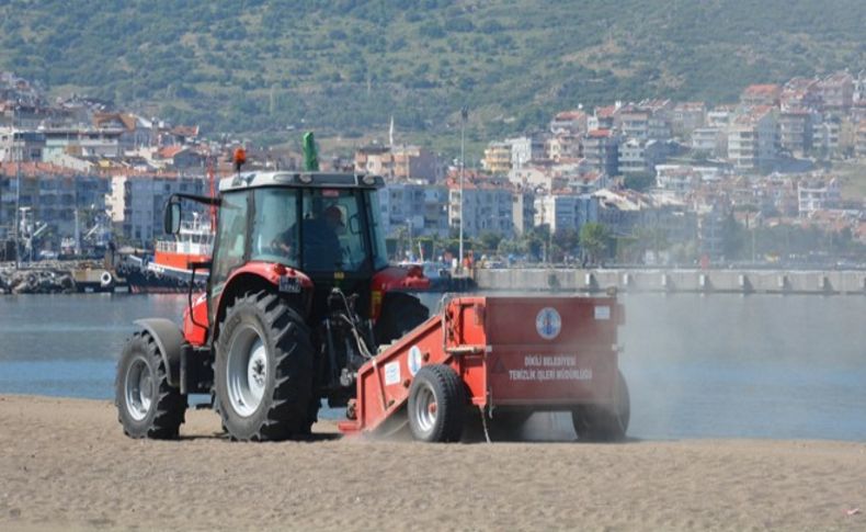 Dikili sahilleri bayrama hazır