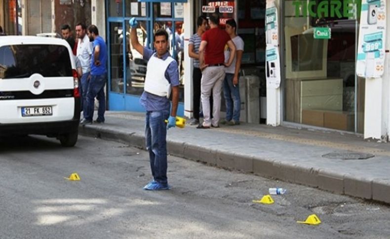 Diyarbakır'da polise hain pusu: 1 şehit
