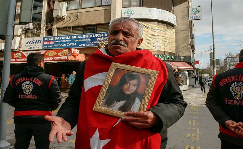 Diyarbakır'daki eylem İzmir'de de başladı: Evladımı versinler