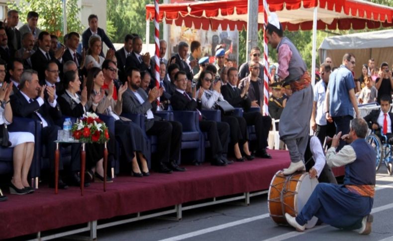 Diyarbakır’da Stinger füzeli Zafer Bayramı kutlaması