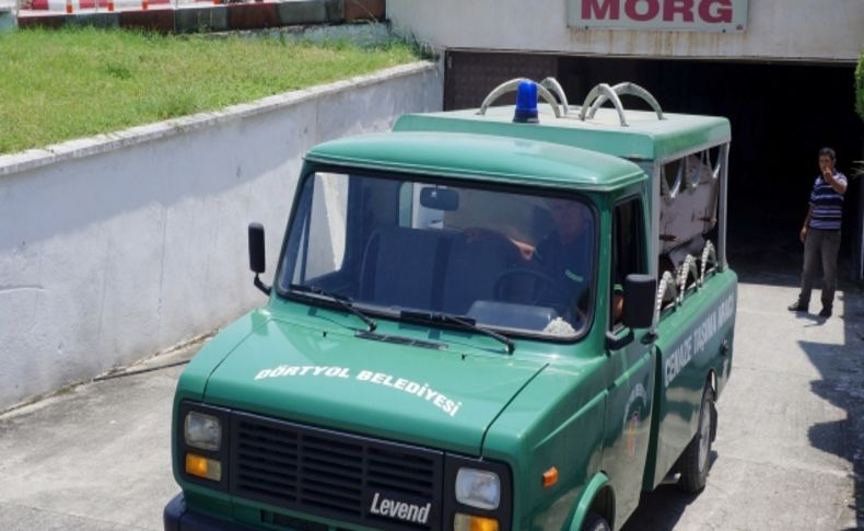 Dörtyol'daki göçükte hayatını kaybeden 5 kişinin cenazeleri Adana'ya gönderildi
