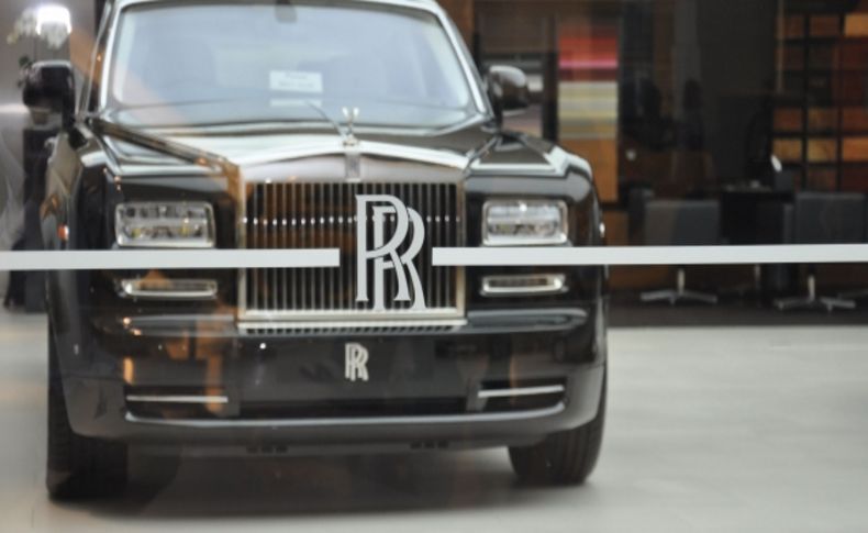 Dünyanın ilk Rolls-Royce butik sergisi açıldı