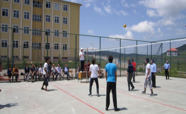 Eflani Milli Eğitim Müdürlüğü voleybol turnuvası sona erdi