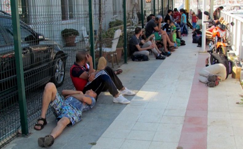 Ege'de sığınmacı göçü yeniden hızlandı