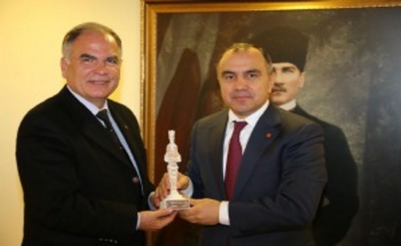 Arnavutluk Büyükelçisi’nden sıcak ziyaret