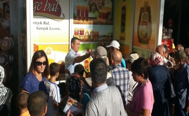 Ege NKM çocuklara özel bal serisini İzmir Fuarı'nda tanıtıyor