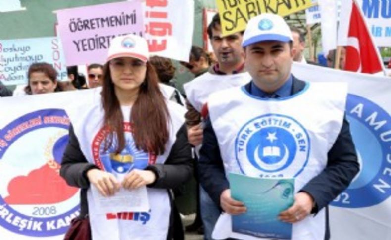 İzmir'de öğretmenlerden 'ücretsiz nöbete' tepki
