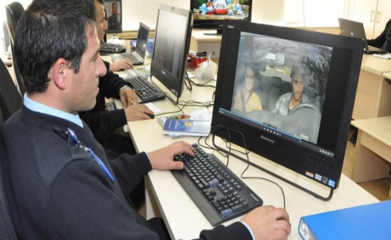 Emniyet, trafik ihlallerini tespit için 2 bin bölüm dizi izledi