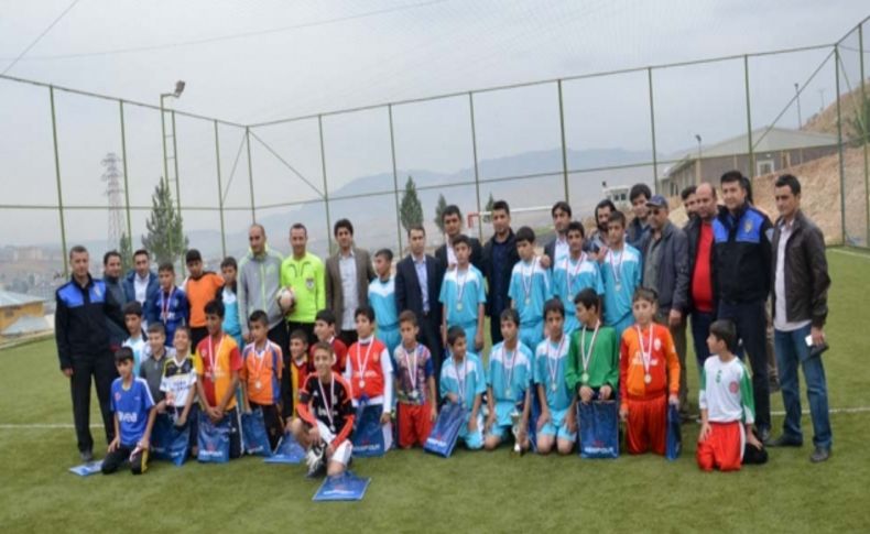 Emniyetin öğrenciler için düzenlediği turnuva sona erdi