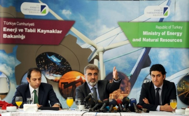 Enerji Bakanı: Nükleer santralin 9. ve 10. ünitelerini Türk mühendisler yapacak