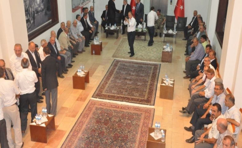 Erbaa’da protokol ve sivil toplum kuruluşları bayramlaştı
