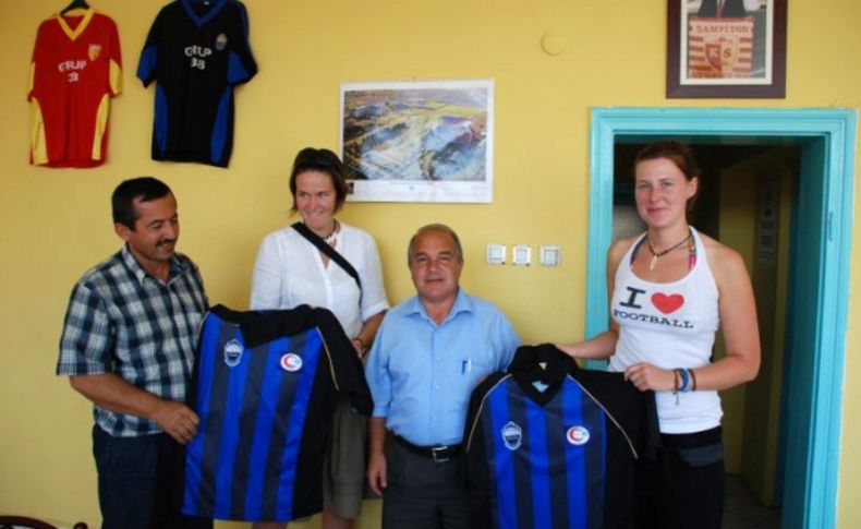 Erciyessporlu taraftarlar Güney Korelilere evlerinin kapısını açtı