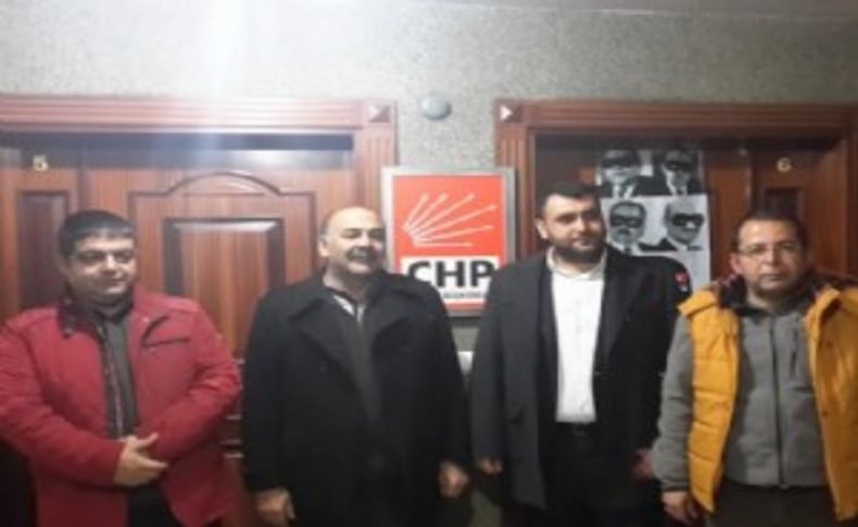 CHP Karabağlar'da 4 yönetici istifa etti!