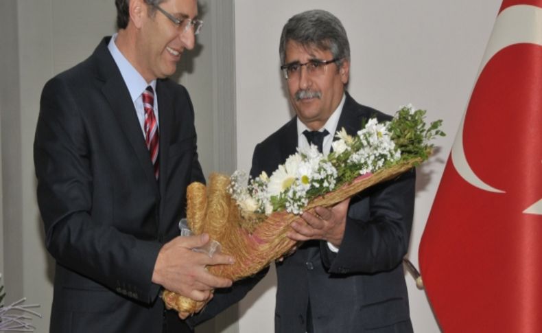 Erzincan Üniversitesi Eğitim Fakültesi Dekanlığı'nda görev değişimi