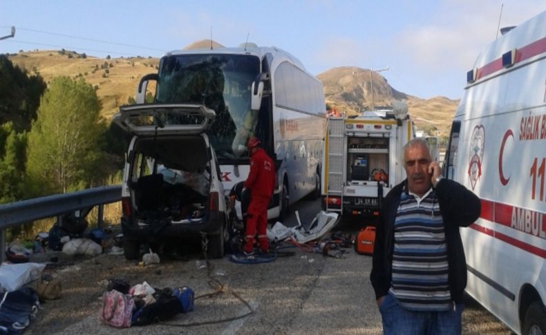 Erzincan'da kaza: 5 ölü, 2 yaralı