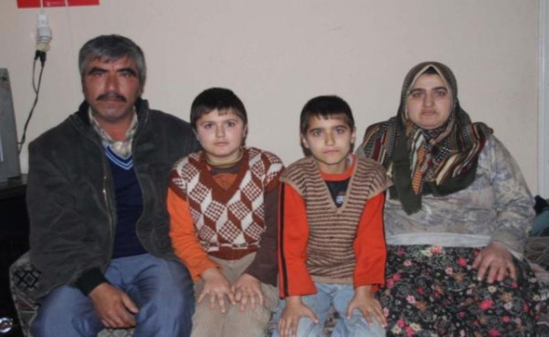 Eşini boşatmak için 16 yıl uğraştı, şimdi 'çocuklarına baba olma' mücadelesi veriyor