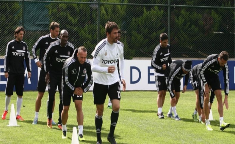 Eskişehirspor maçına hazırlanan Beşkitaş'a Başkan Orman morali