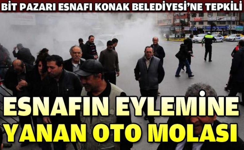 Esnaf eylem yaparken otomobilde çıkan yangın panik yarattı