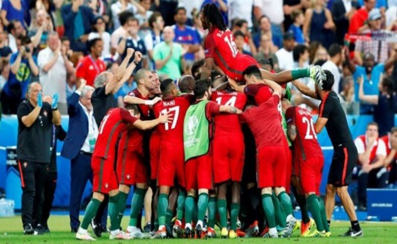 EURO 2016'nın şampiyonu Portekiz!