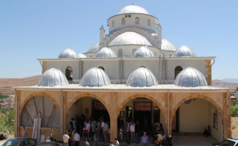 Eyüp Sultan Camii ibadete açıldı