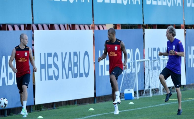Fernando Muslera ve Wesley Sneijder takımla birlikte çalıştı