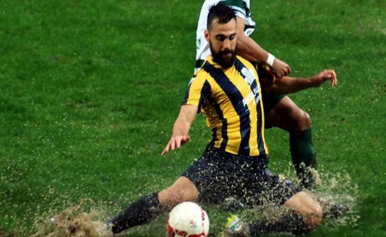 Bucaspor'da Kaya diretti Ferhat kaldı