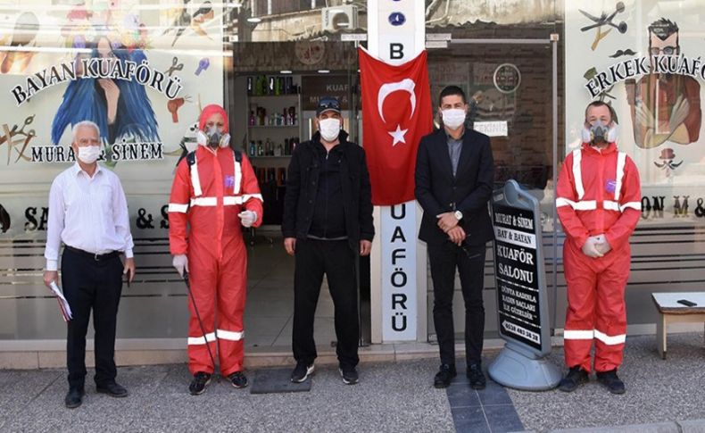 Foça'da berber ve güzellik salonlarında geniş önlem