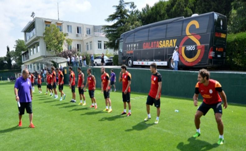 Galatasaray yeni sezon hazırlıklarına yıldızlarından eksik çalıştı