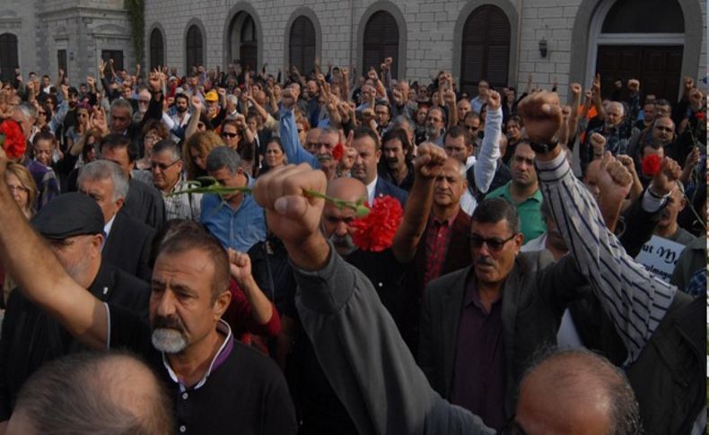 İzmir'de 'Ankara' protestosu: 'Barış'tan kim rahatsız!