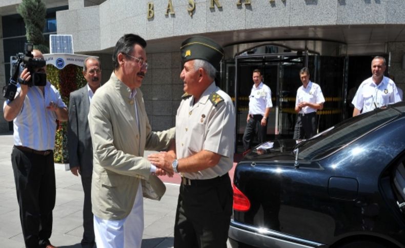 Garnizon Komutanı Korgeneral Uyar'dan Başkan Gökçek’e veda ziyareti