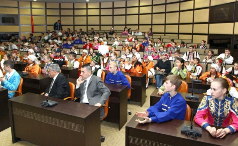 Gaziantep Büyükşehir Belediyesi, farklı milletlerden çocukları ağırladı