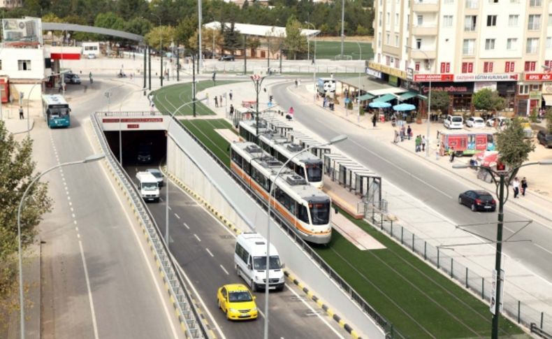 Gaziantep’te hafif raylı sistem 2 yılda 12 milyon yolcu taşıdı