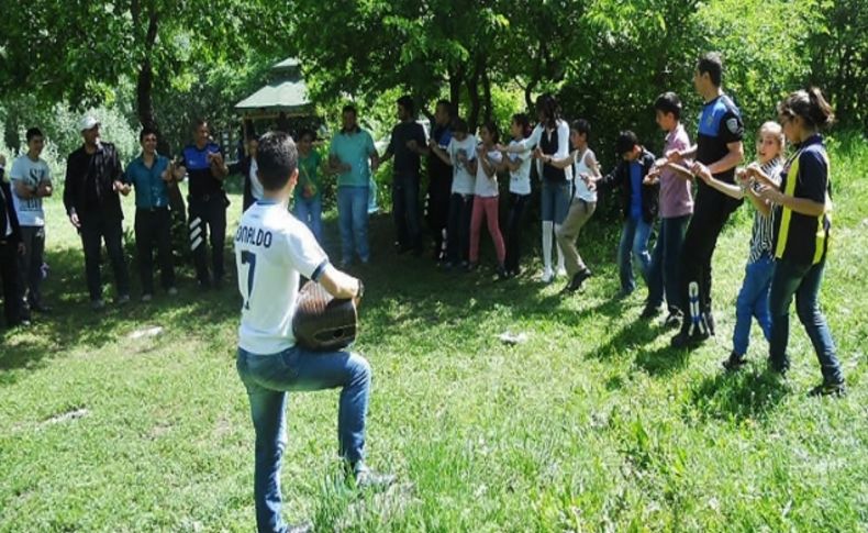 Gençler için bir araya gelen emniyet ve STK'lar sonuçtan memnun