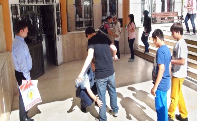 Gevher Hatun Koleji'nden polis ve kimlik kontrollü SBS provası
