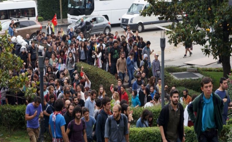 Gezi Parkı’daki çalışmalara ara verildi