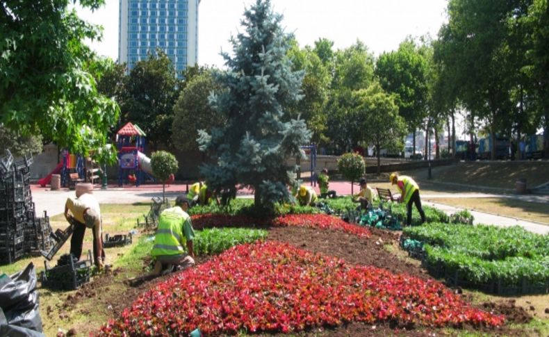 Gezi Parkı'nda yenilenme sürüyor