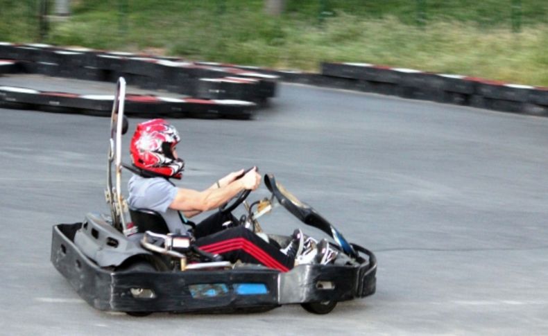 Go-kart pistindeki kaza ucuz atlatıldı