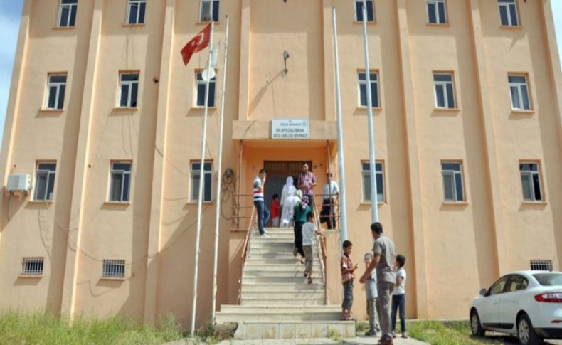 Gönüllü doktorlar, sınıra sıfır noktadaki vatandaşların yardımına yetişti
