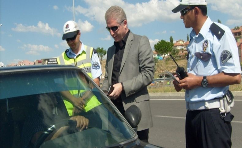 Gül, kemer takan sürücülere teşekkür etti