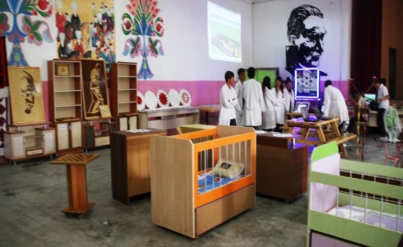 Gülnar Teknik ve Endüstri Meslek Lisesi öğrencileri hünerlerini sergiledi
